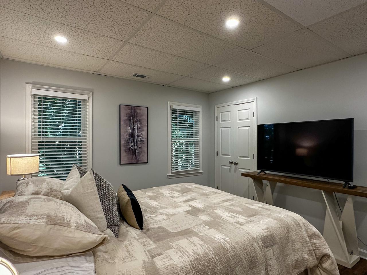 Profile photo 1 of 11