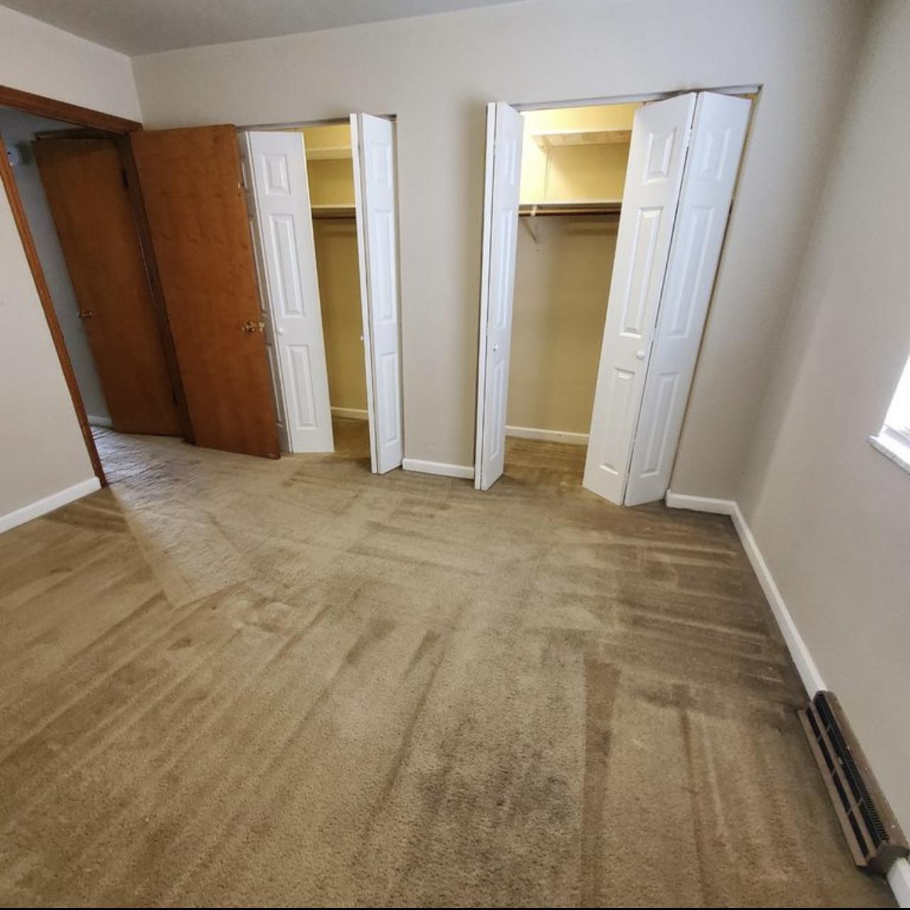 Profile photo 1 of 3