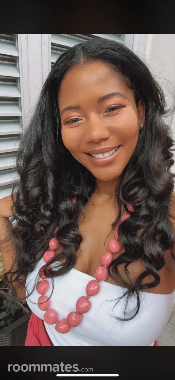 Profile photo 10 of 10