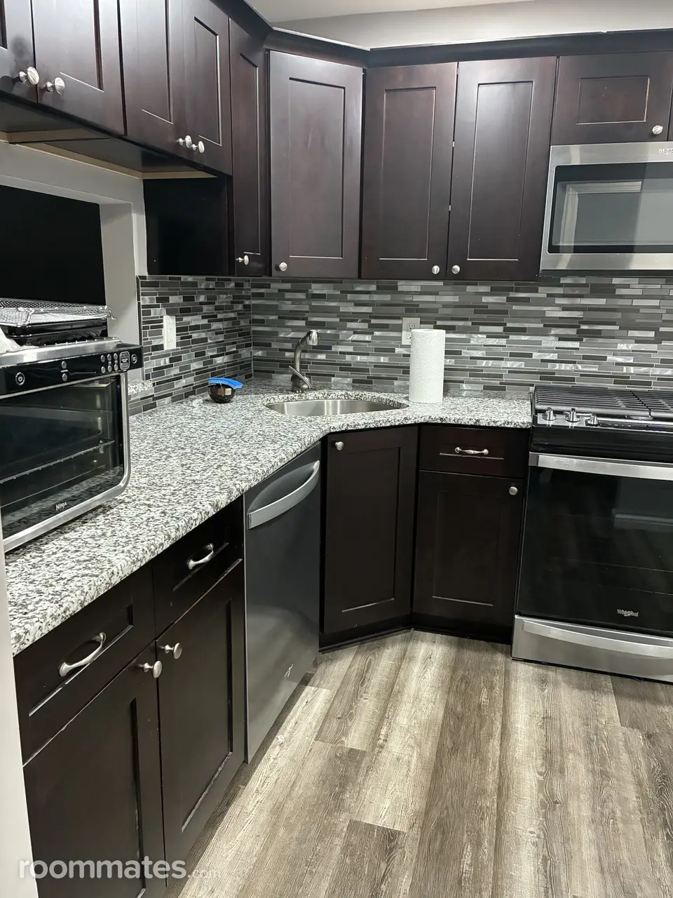 Profile photo 4 of 10