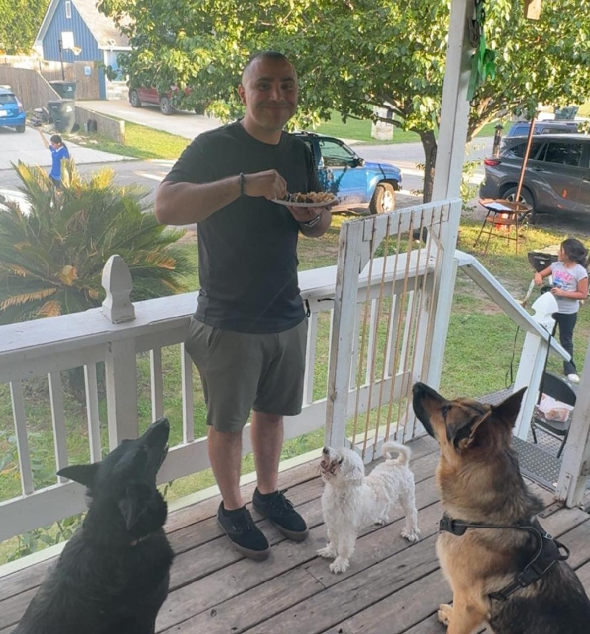 Profile photo 9 of 11