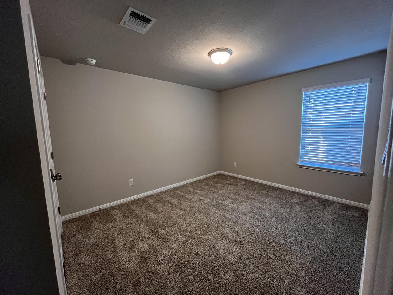 Profile photo 8 of 11