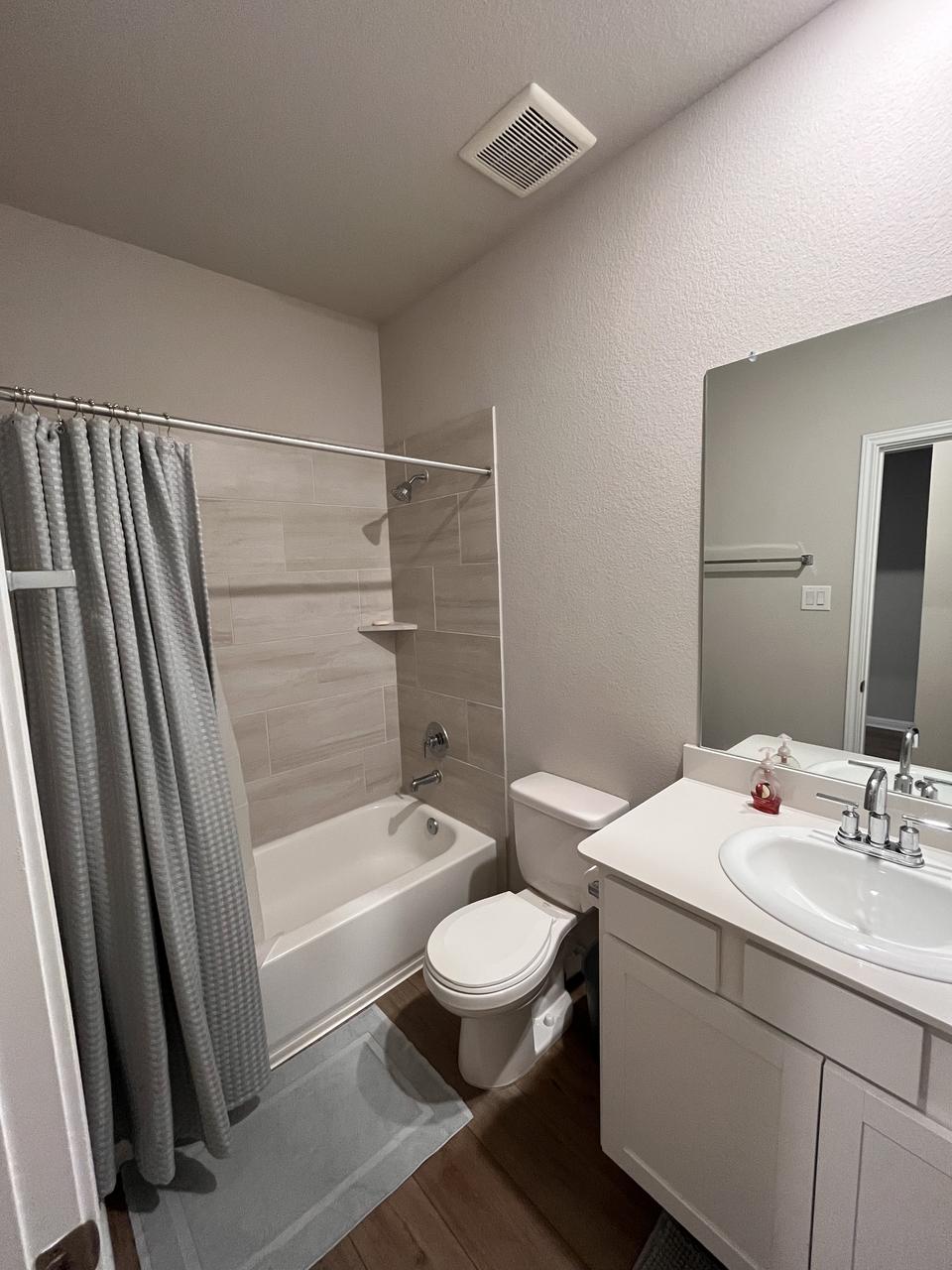 Profile photo 6 of 11