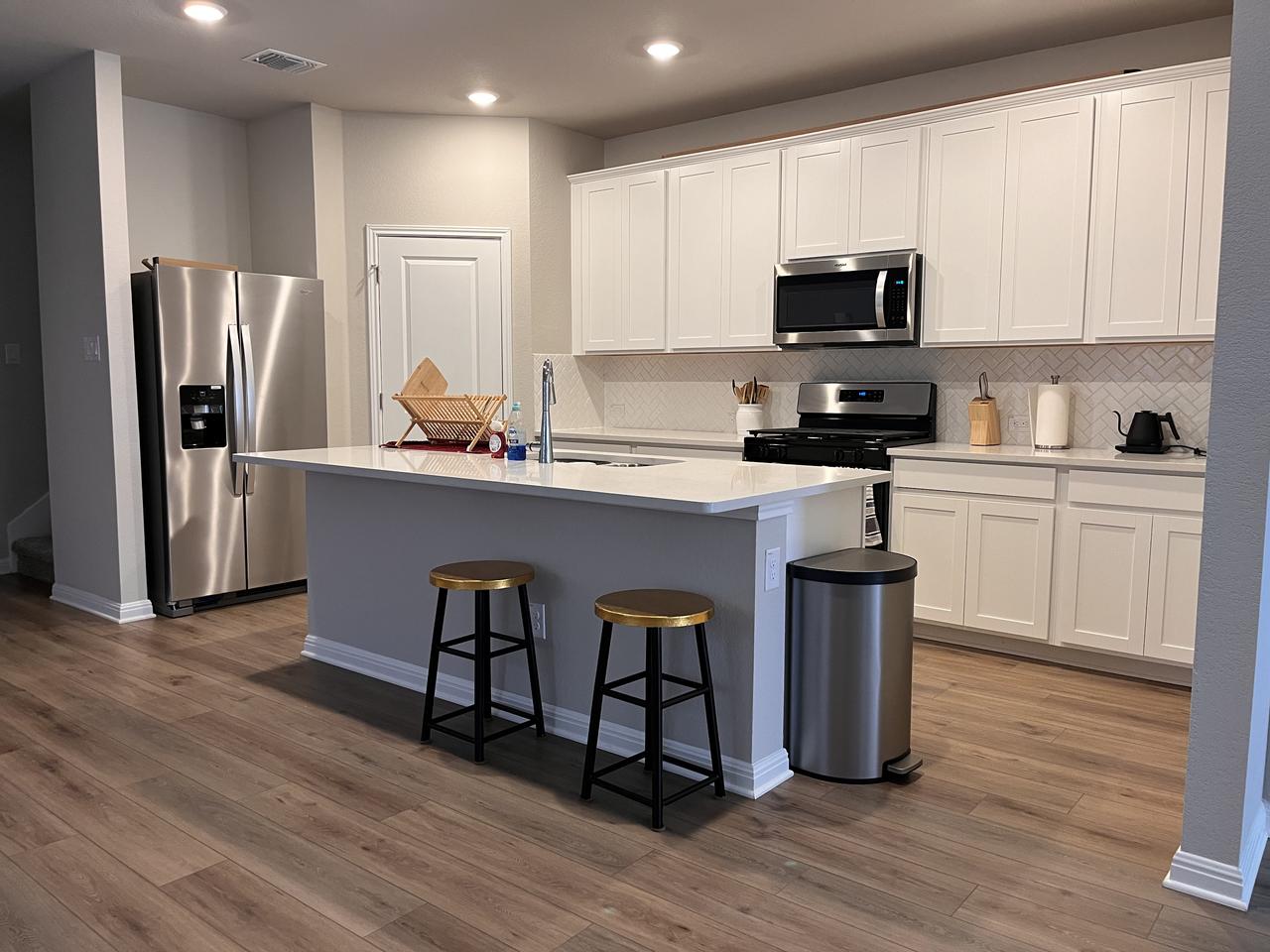 Profile photo 3 of 11