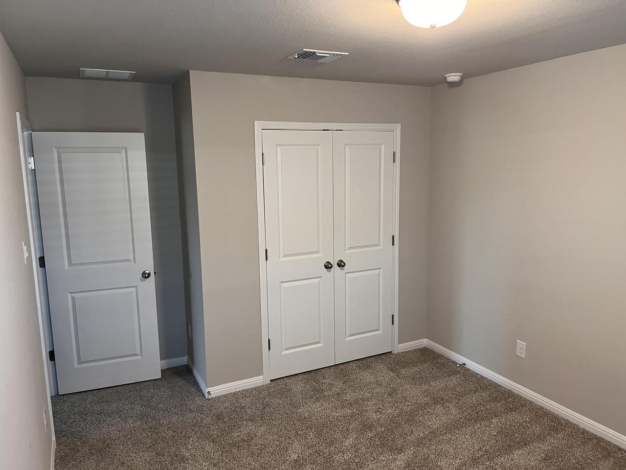 Profile photo 7 of 11