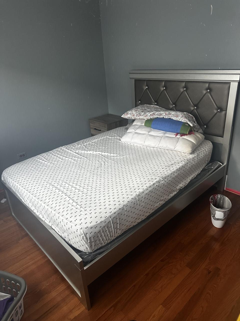 Profile photo 2 of 10