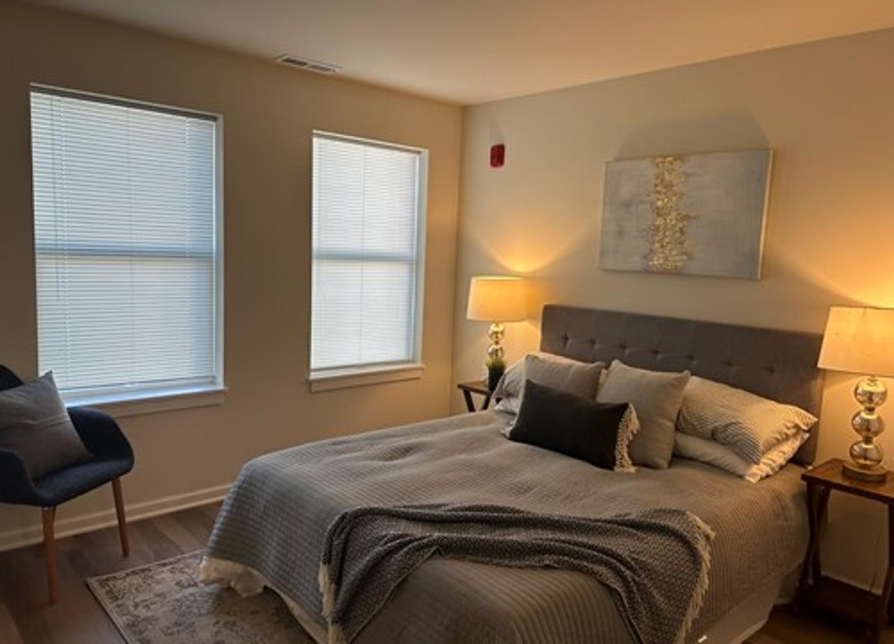 Profile photo 2 of 6