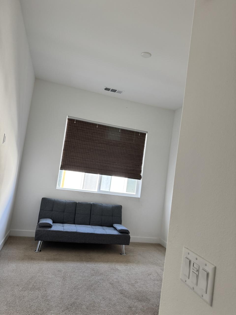 Profile photo 10 of 11