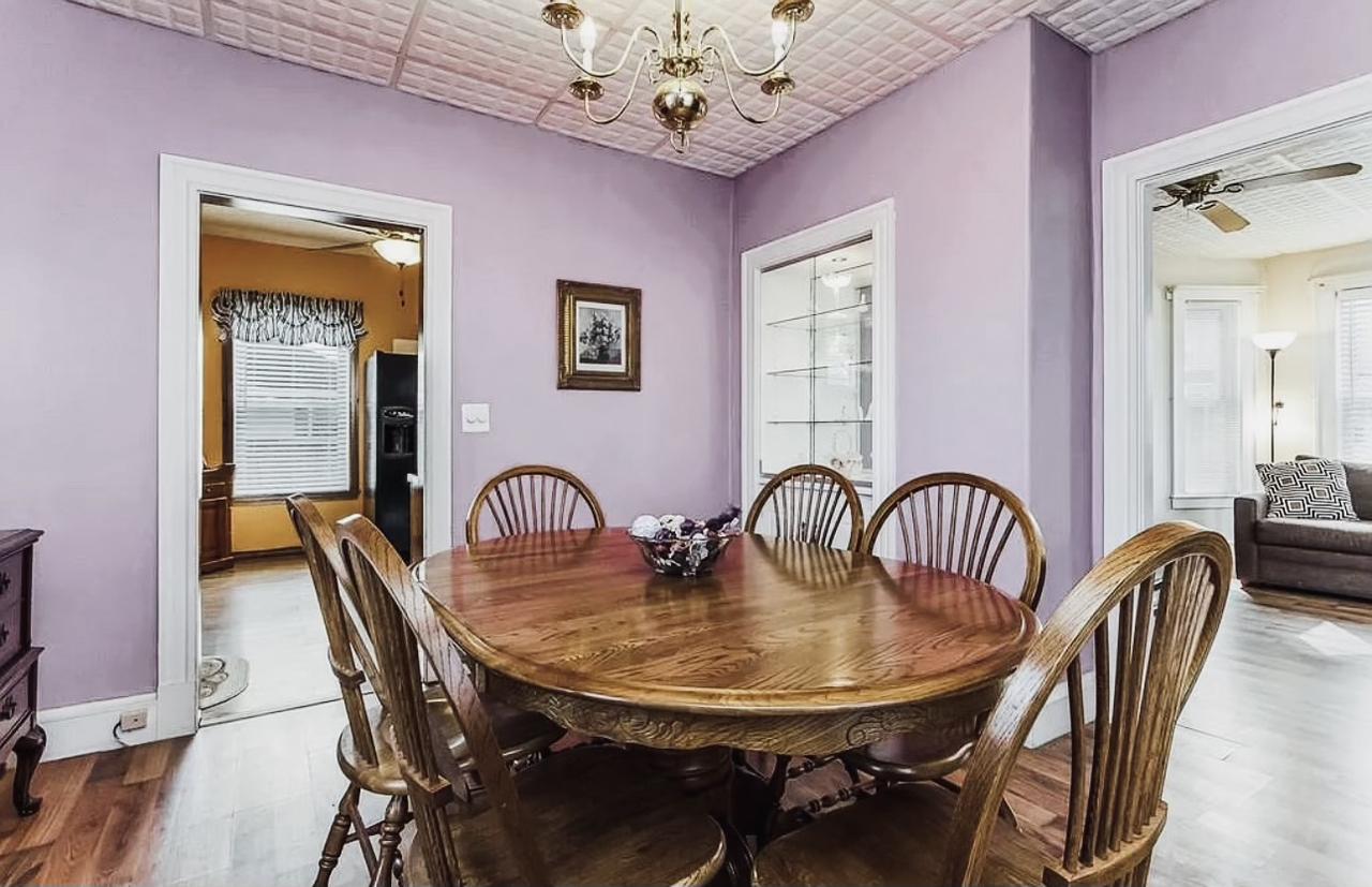 Profile photo 2 of 7