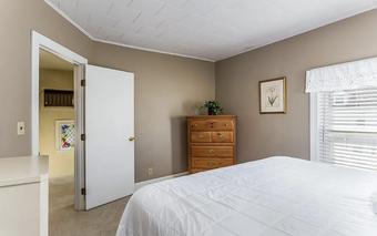 Room for rent in Lowell, MA $1000, house