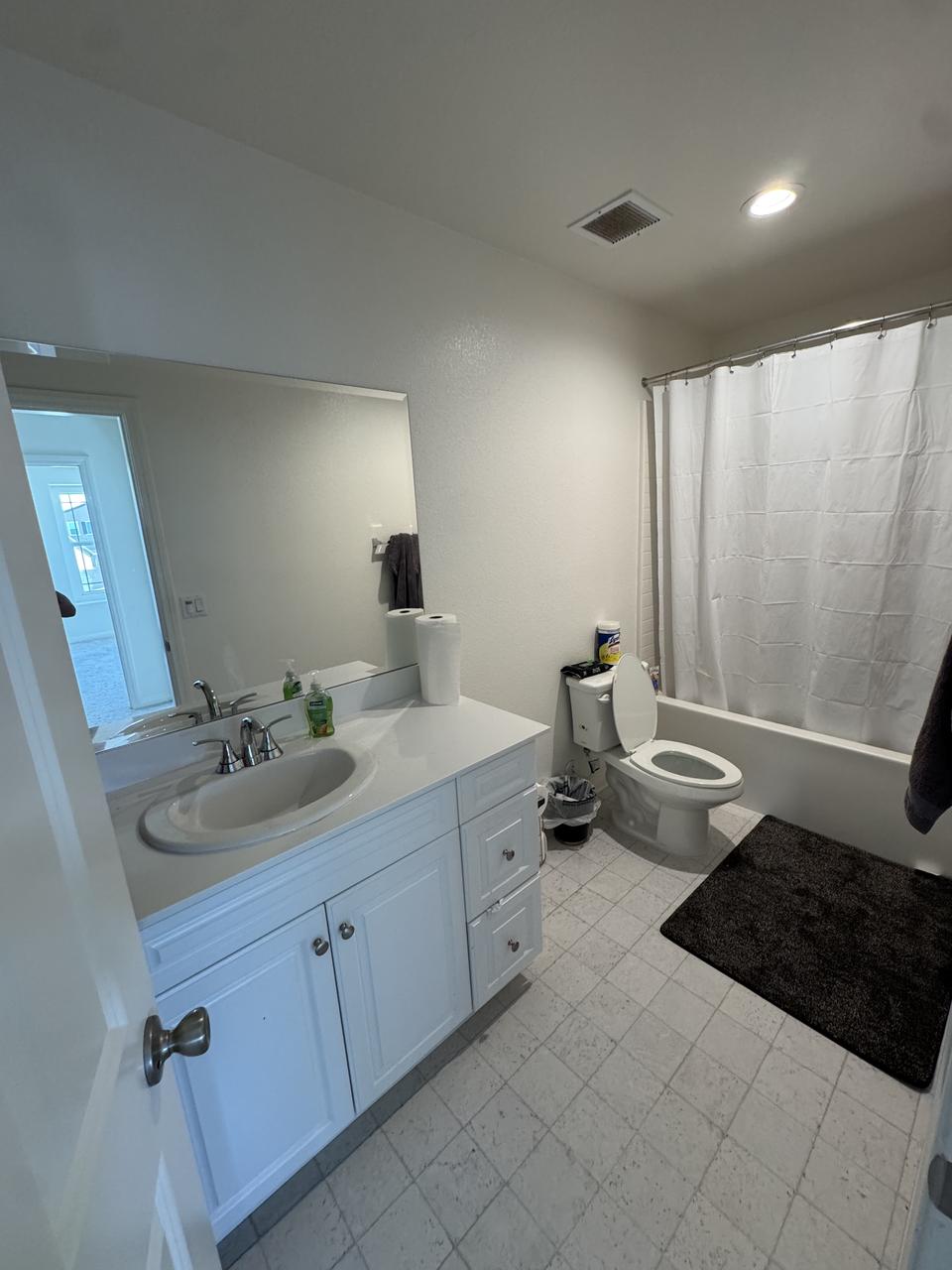 Profile photo 4 of 8