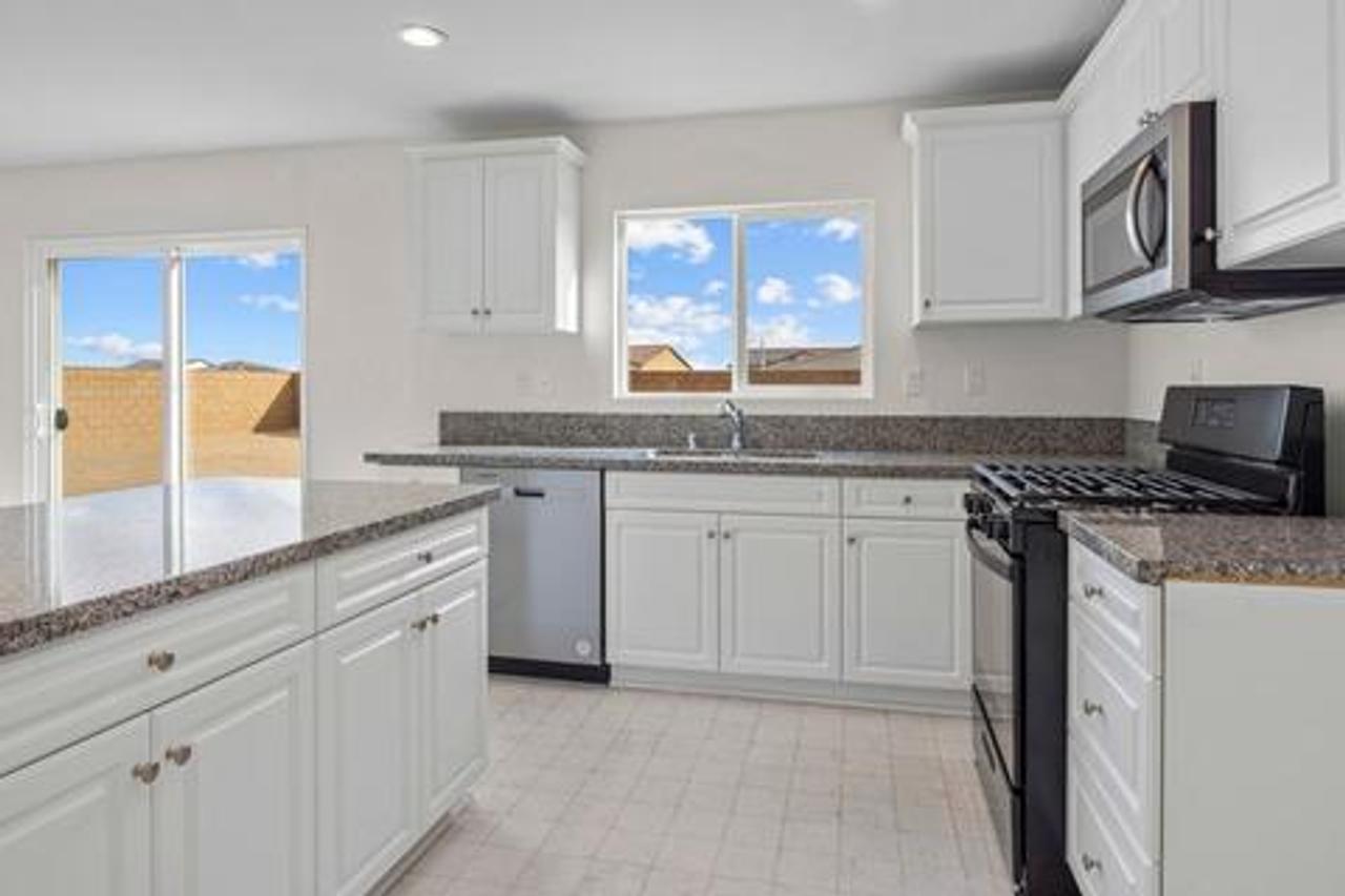 Profile photo 2 of 8