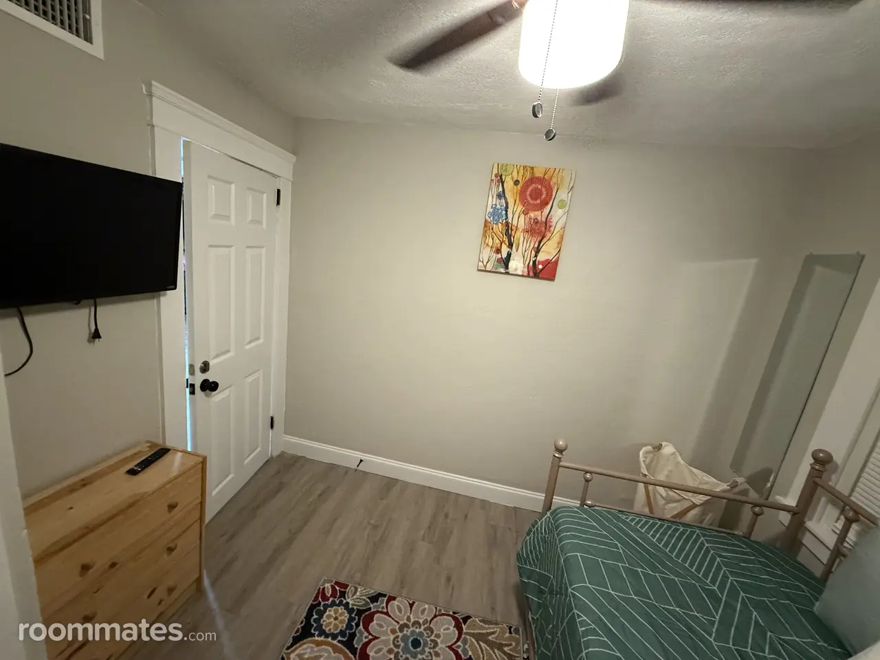 Profile photo 4 of 7