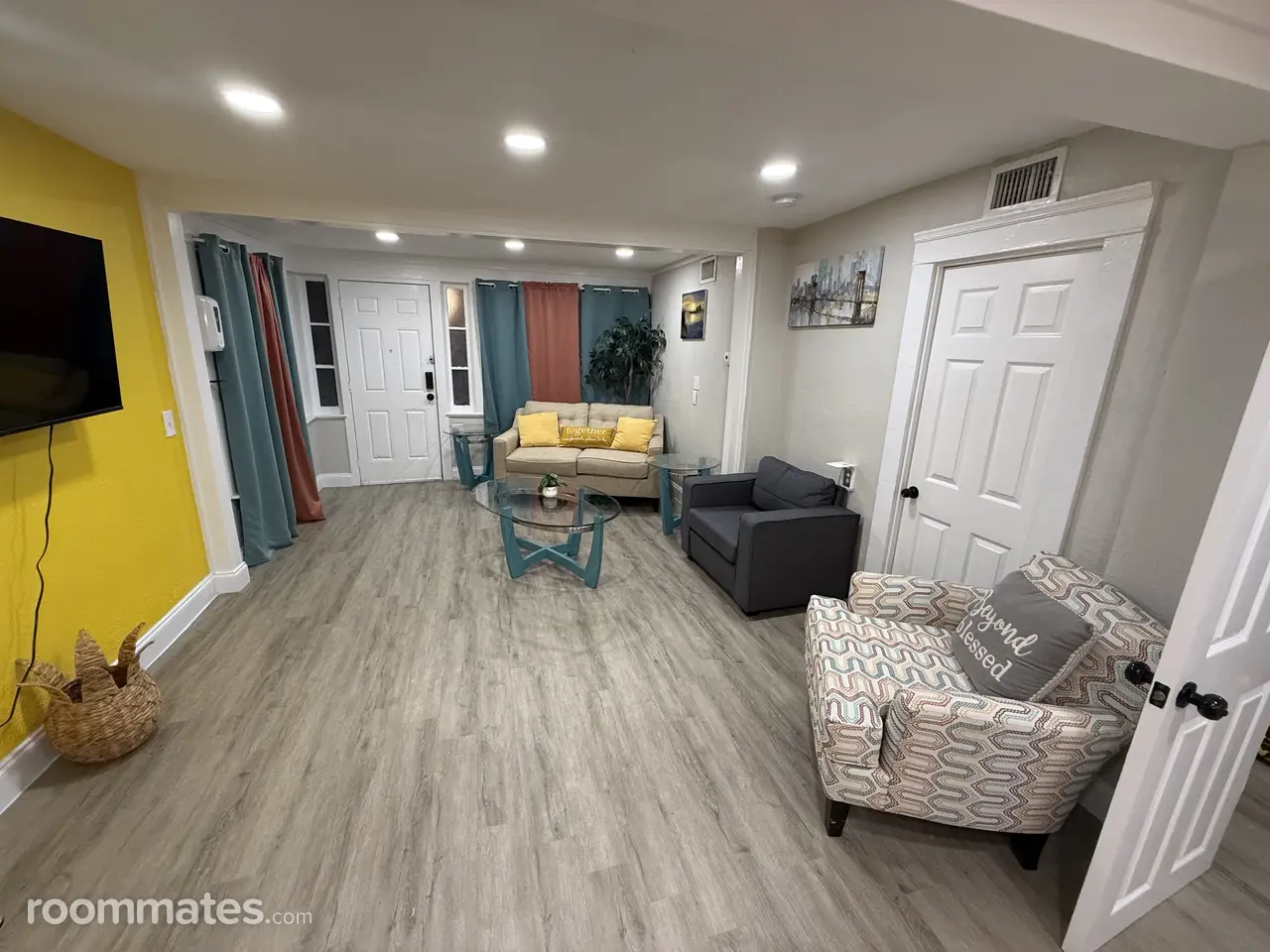 Profile photo 2 of 7