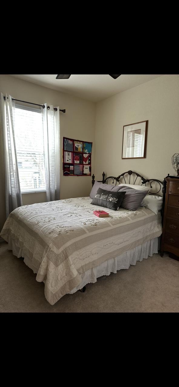 Profile photo 11 of 18