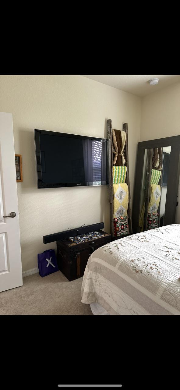 Profile photo 3 of 18