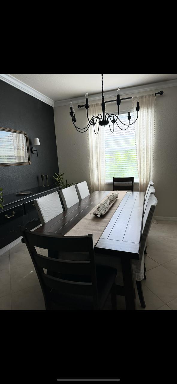 Profile photo 9 of 18