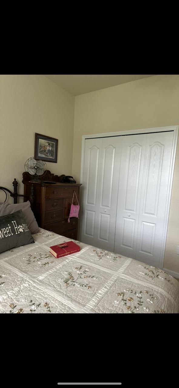 Profile photo 8 of 18