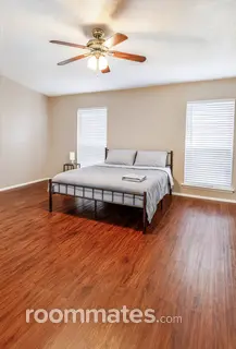 Room for rent in Mesquite, TX $925, house