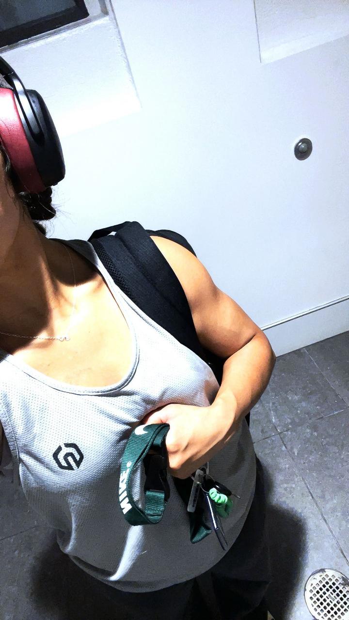 Profile photo 8 of 11