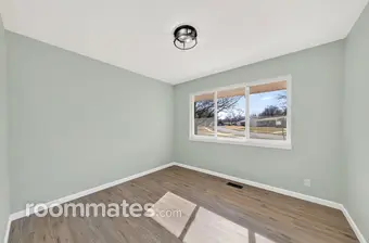 Room for rent in Florissant, MO $900, house