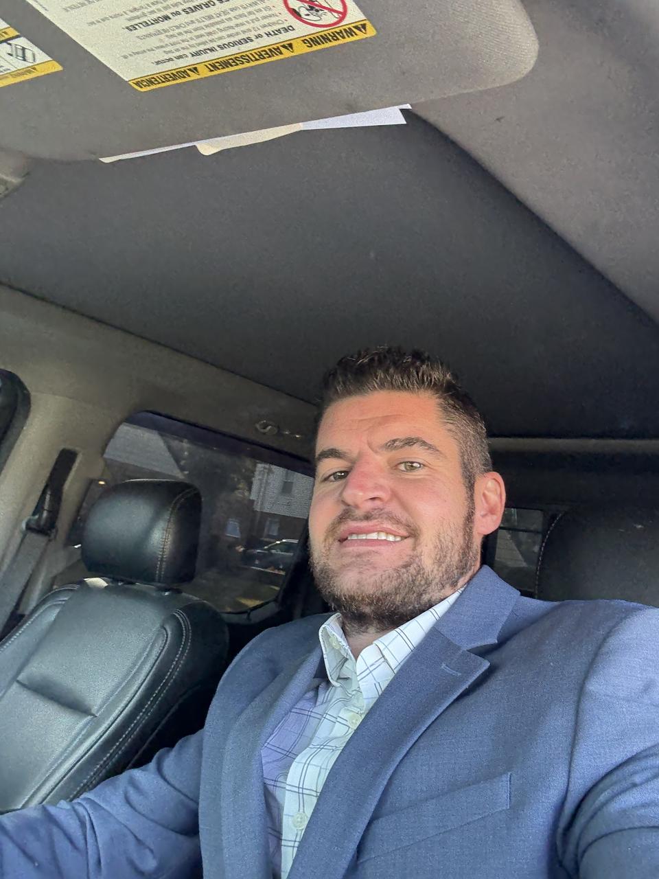 Profile photo 1 of 2