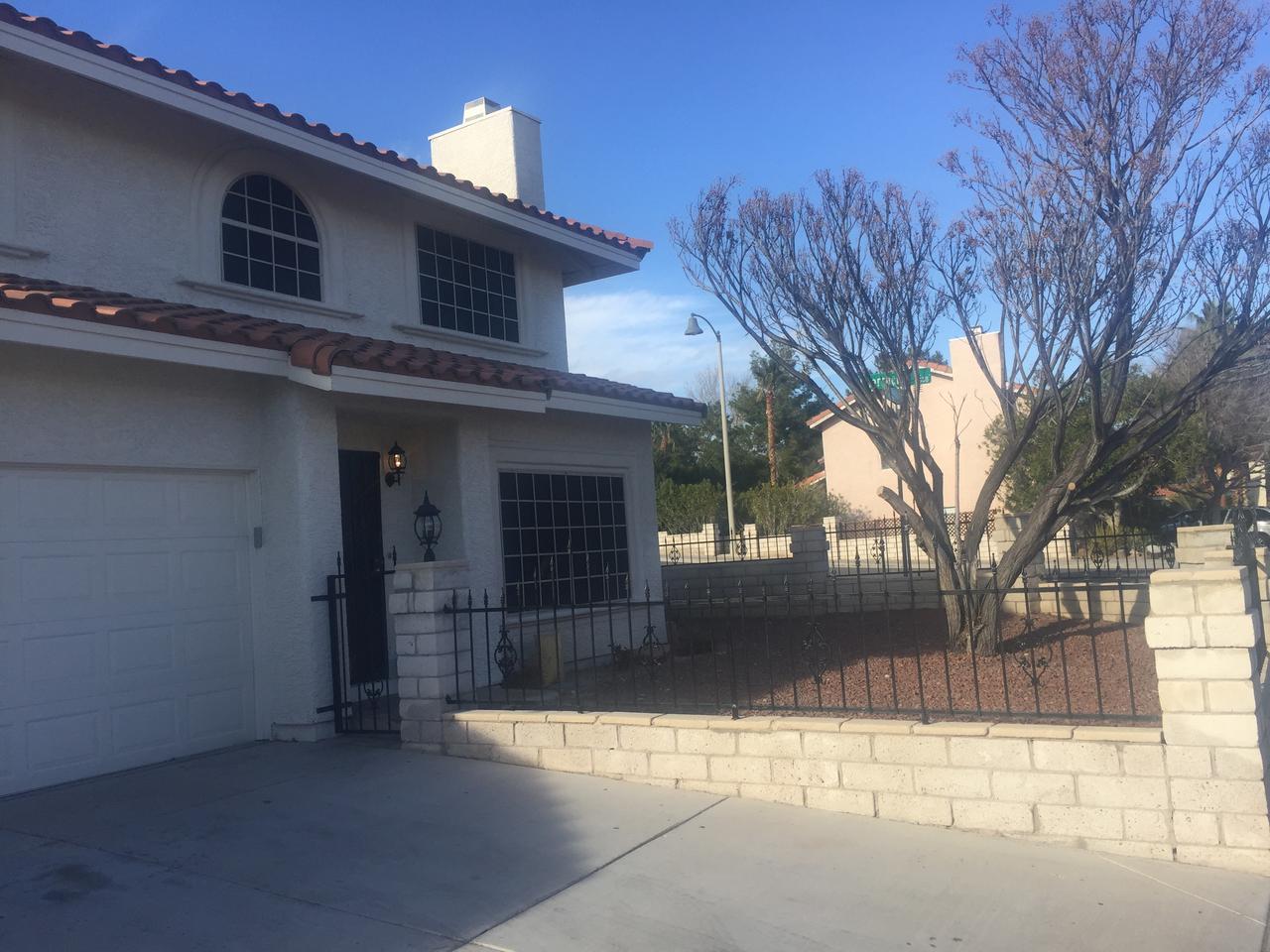 Profile photo 7 of 10