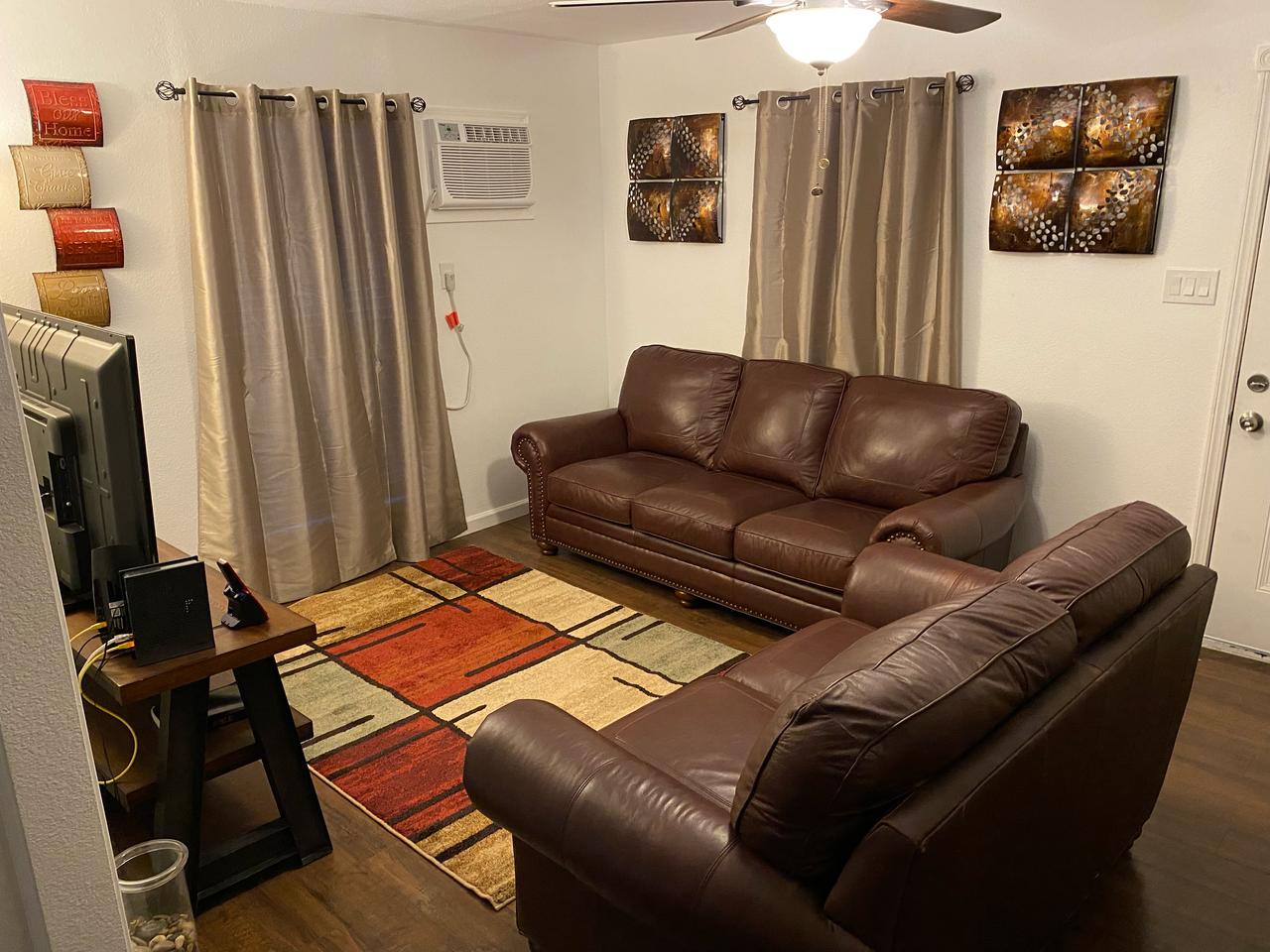 Profile photo 4 of 8