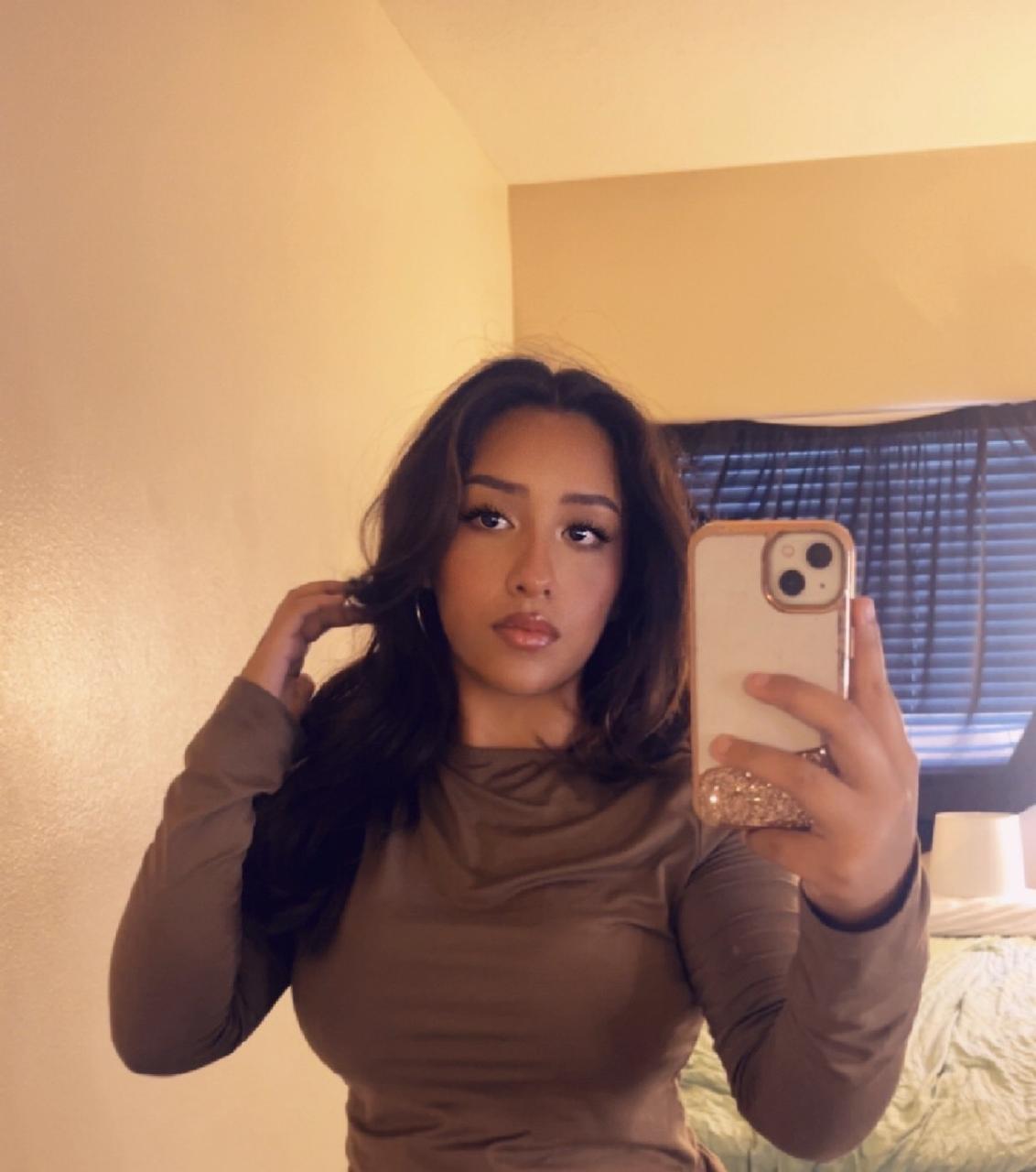 Profile photo 1 of 1