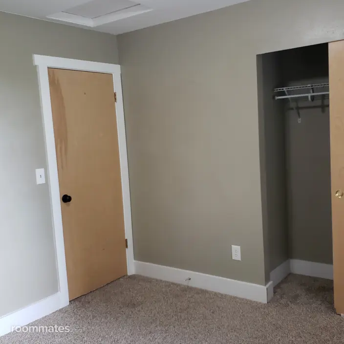 Room for rent in Everett, WA $950, house