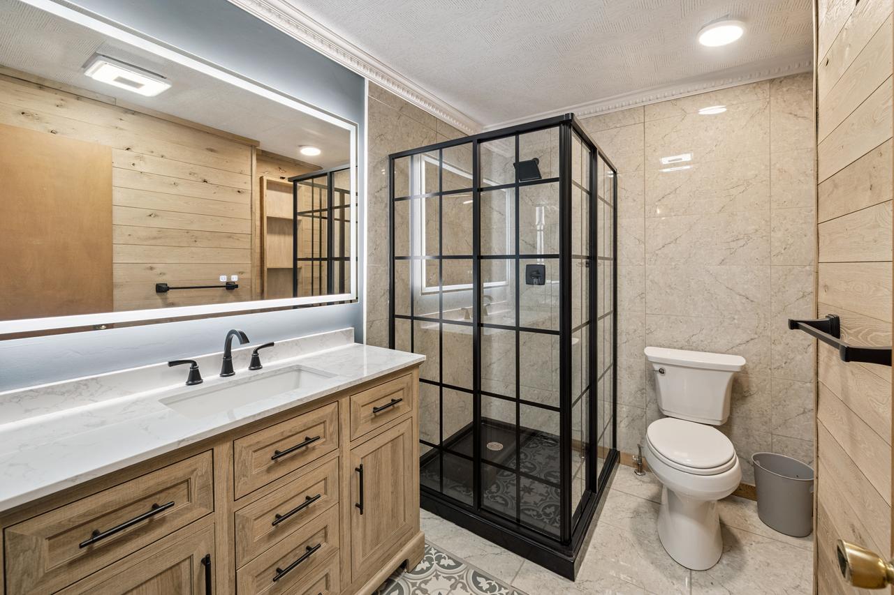 Profile photo 4 of 9