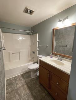 Room for rent in North Andover, MA $1200, condo