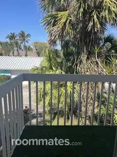 Room for rent in Melbourne Beach, FL $1100, house