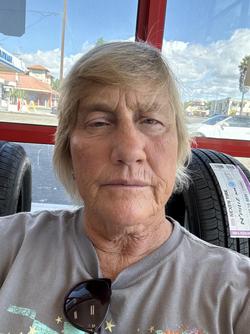 Profile photo 7 of 7