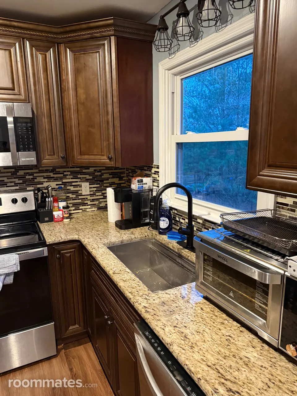 Profile photo 9 of 12