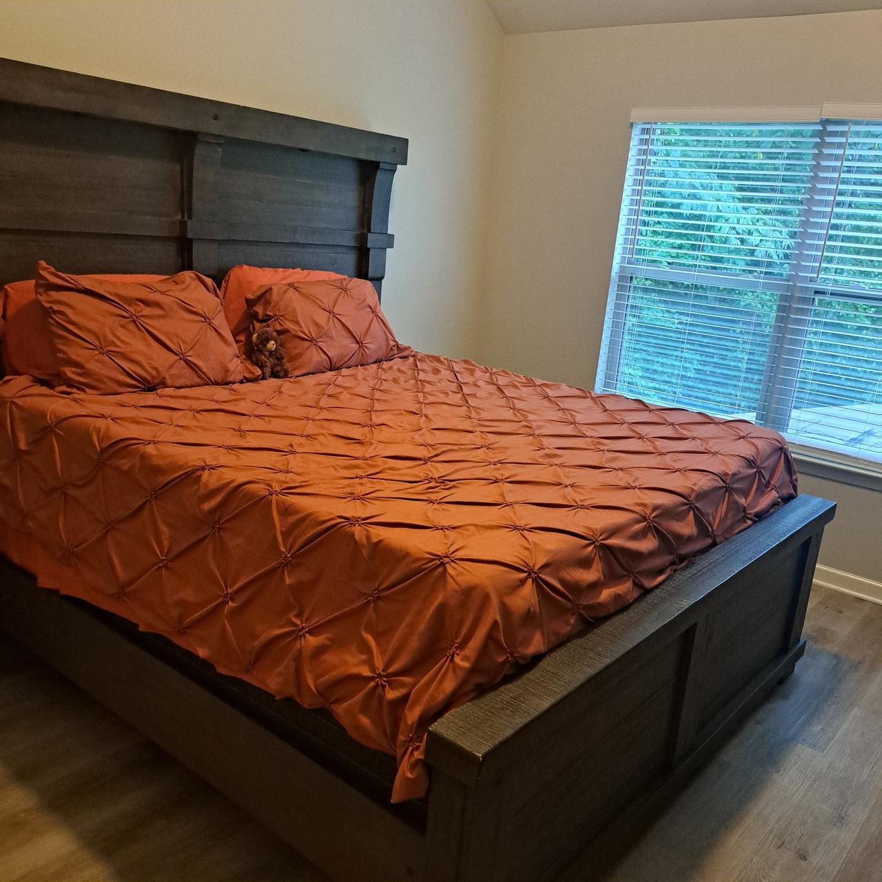 Profile photo 2 of 8