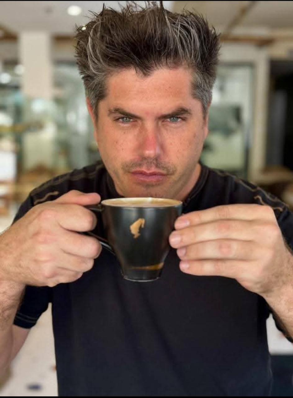 Profile photo 13 of 13