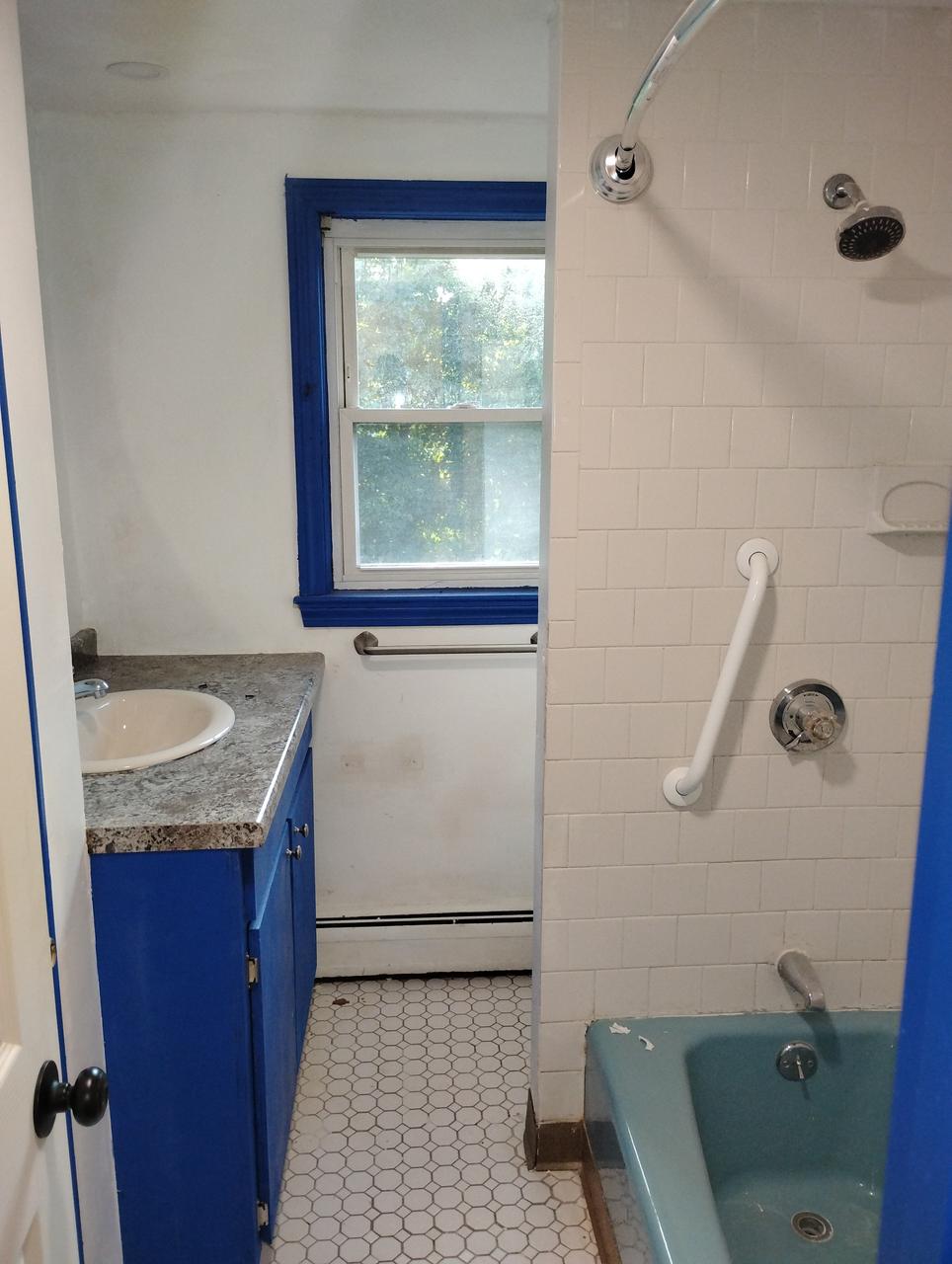 Profile photo 7 of 17