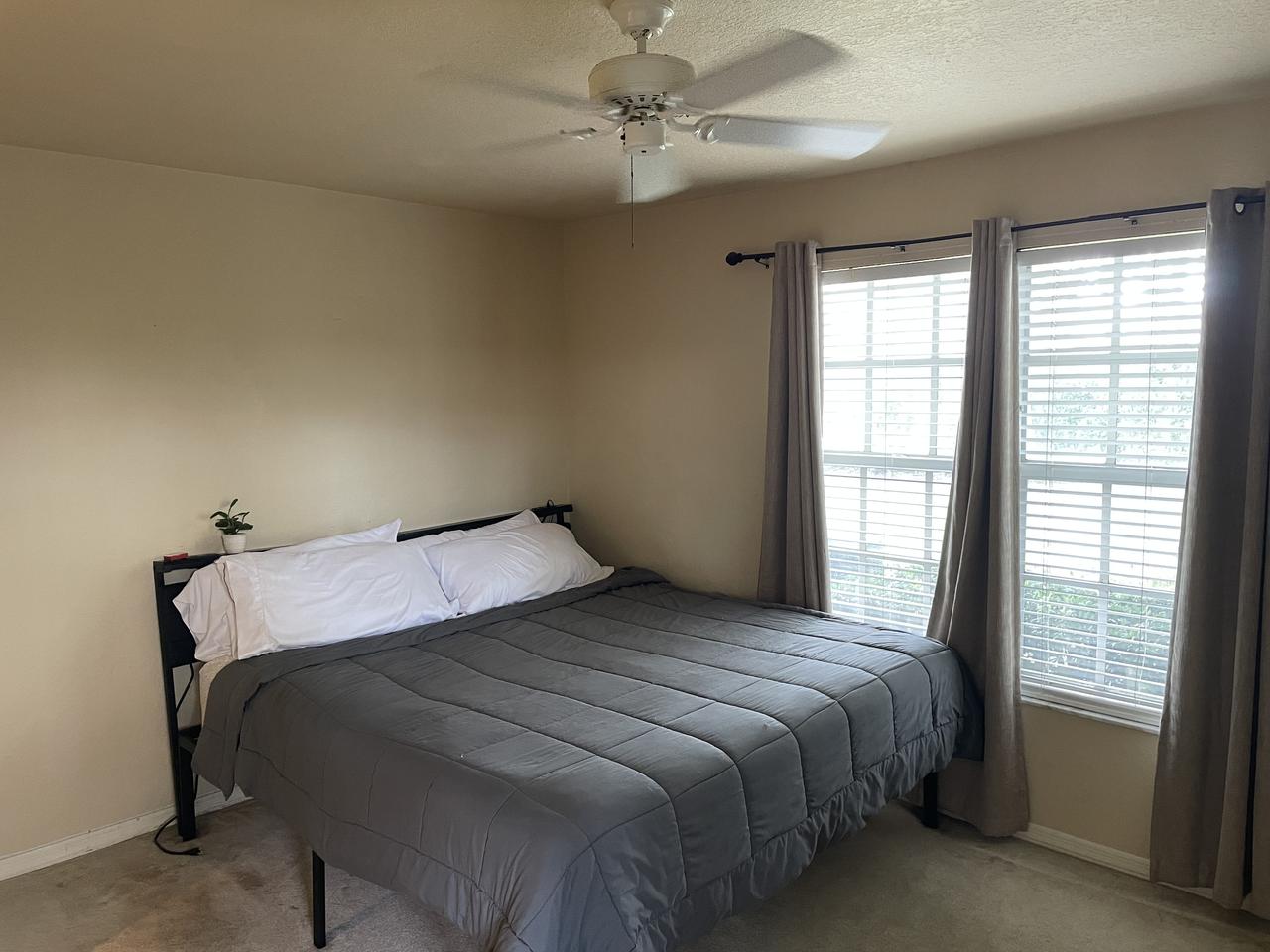 Profile photo 8 of 13