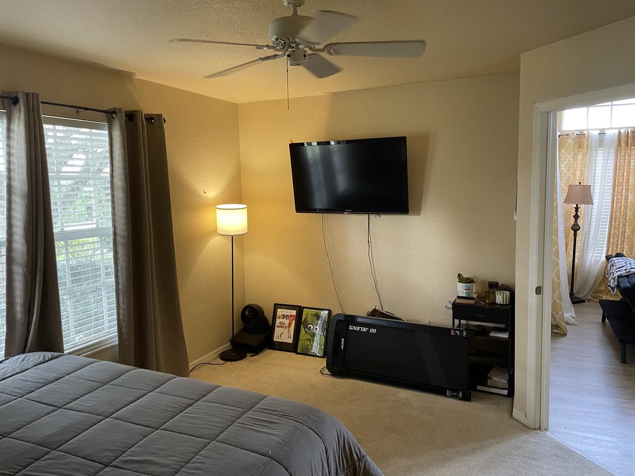 Profile photo 7 of 13