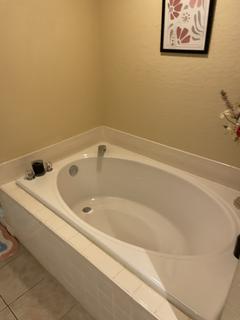 Room for rent in Lutz, FL $700, house