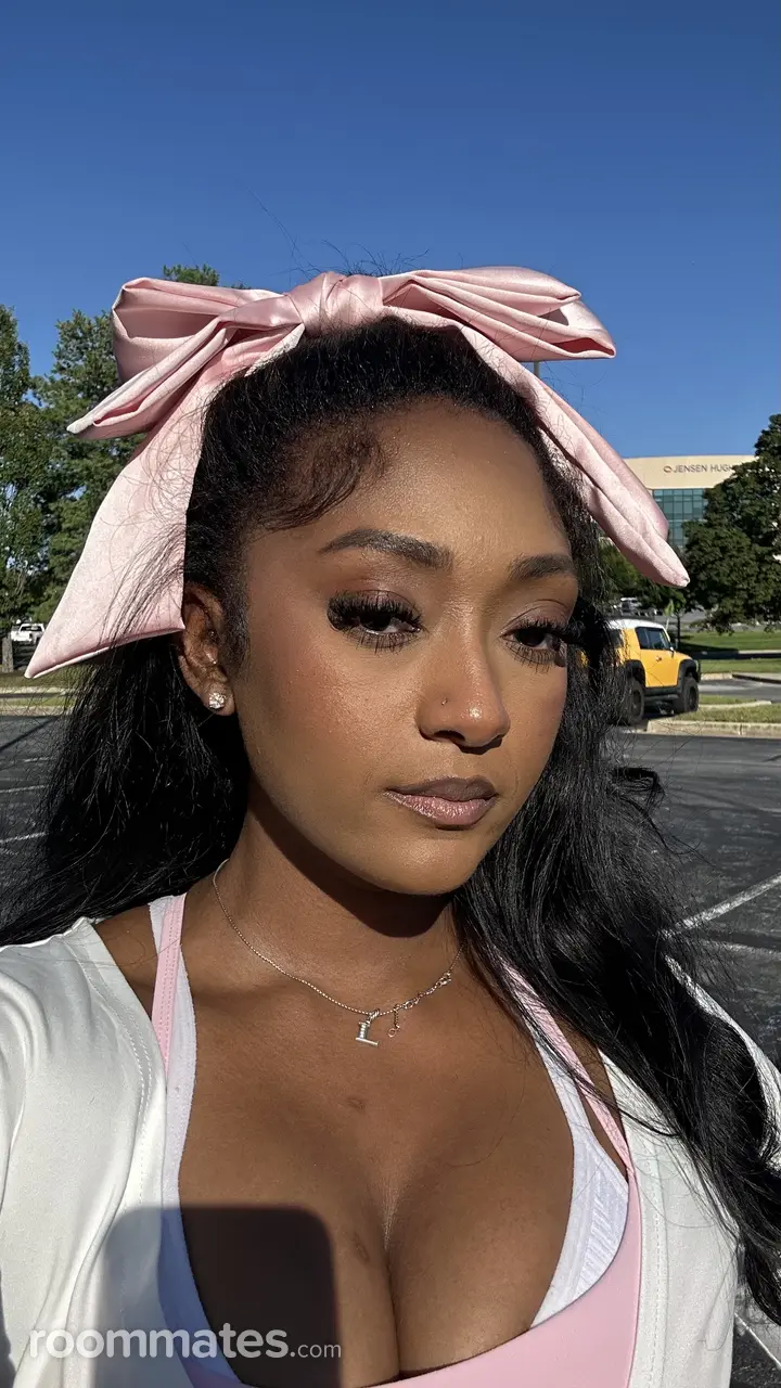 Profile photo 5 of 5