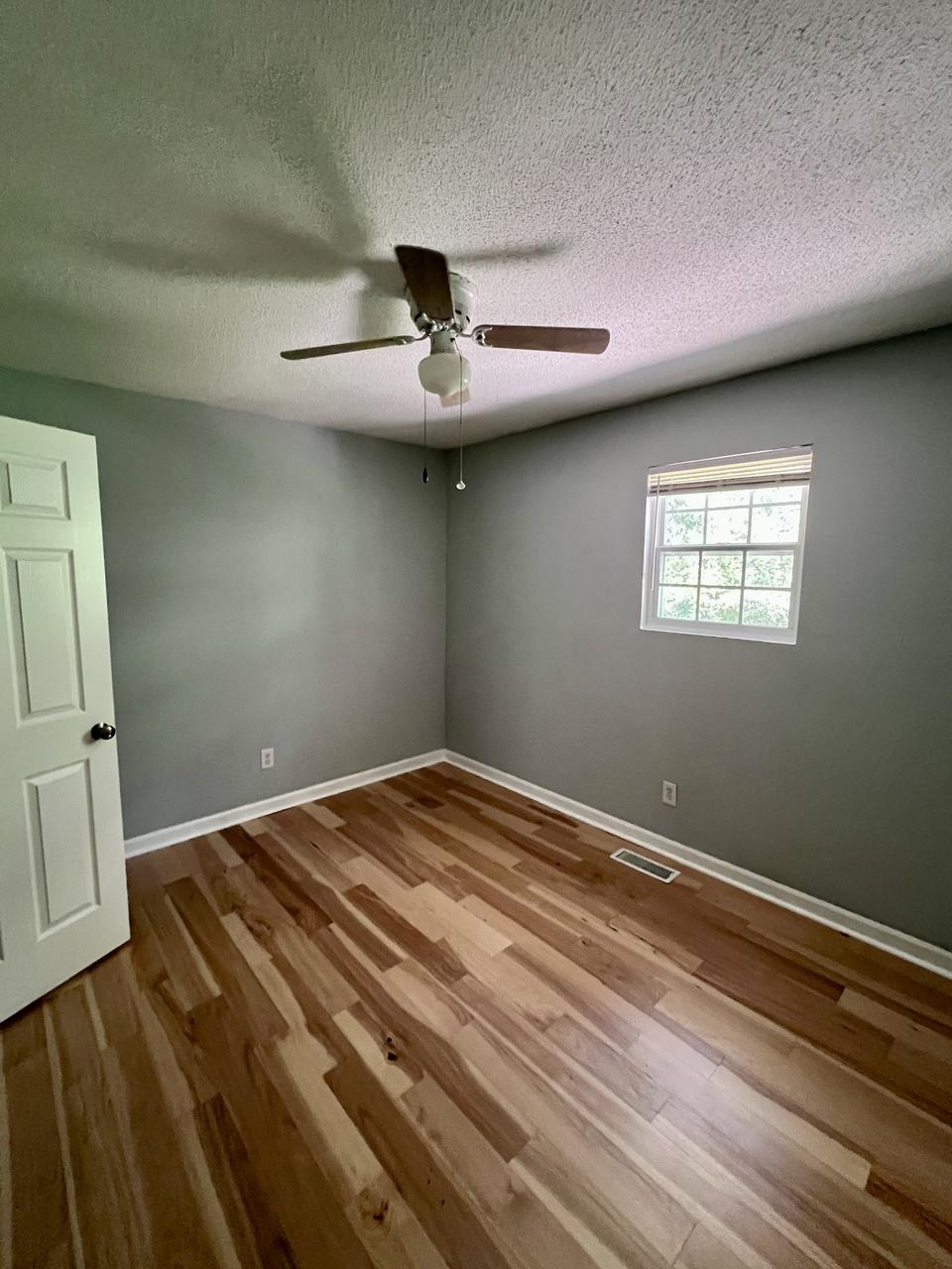 Profile photo 6 of 15