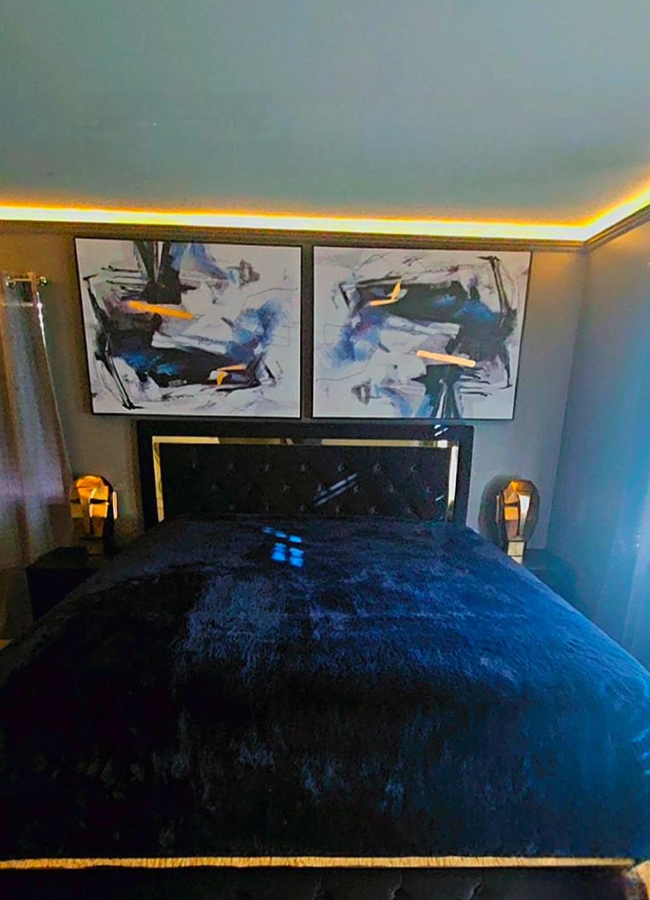 Profile photo 6 of 8