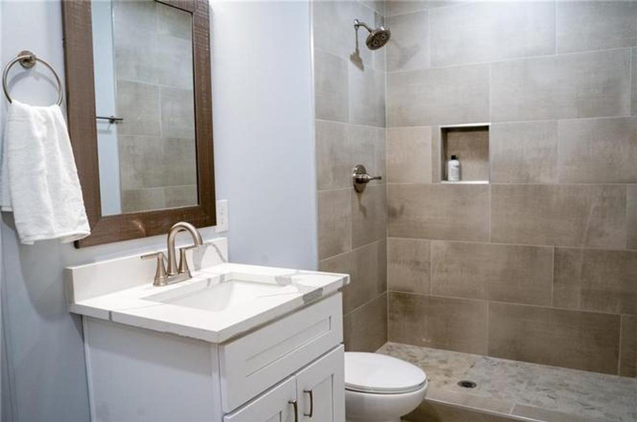 Profile photo 2 of 8