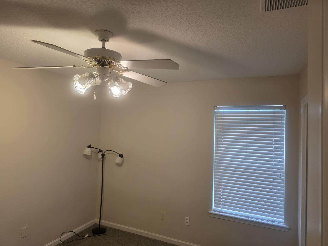 Profile photo 4 of 10