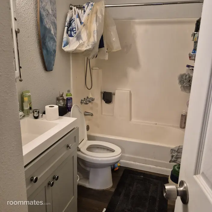 Room for rent in Redding, CA $700, apartment