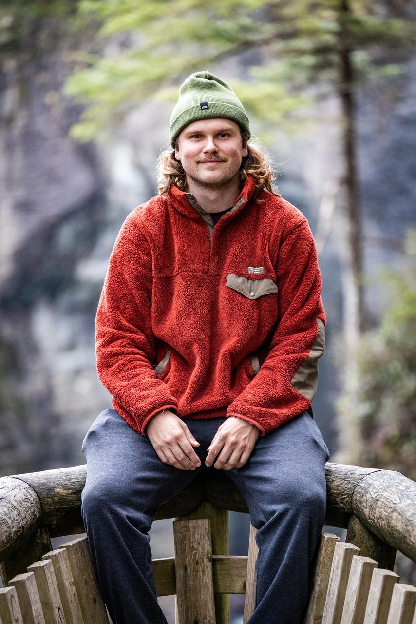 Profile photo 6 of 6