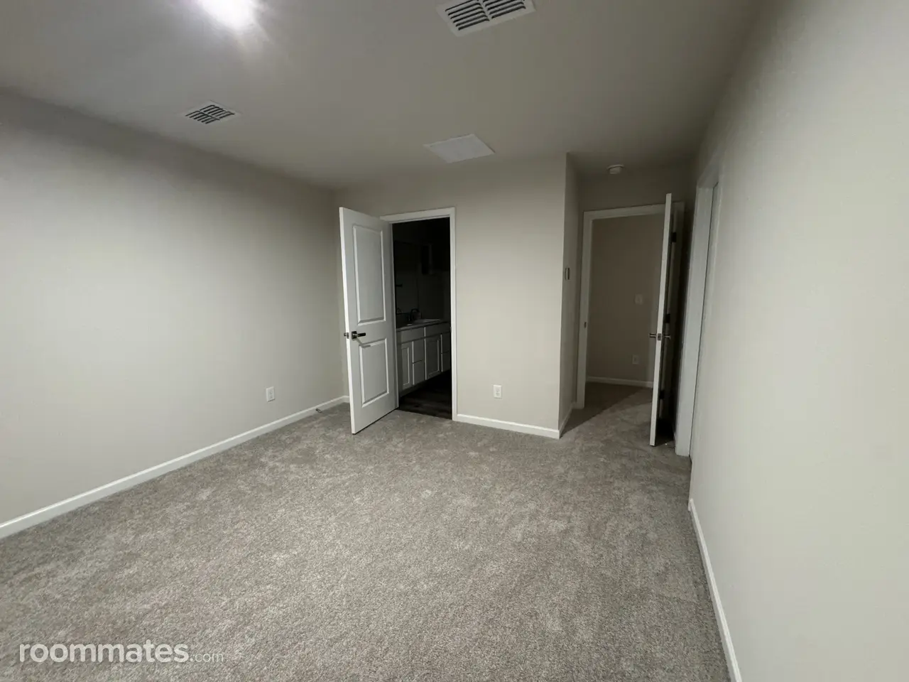 Profile photo 6 of 11