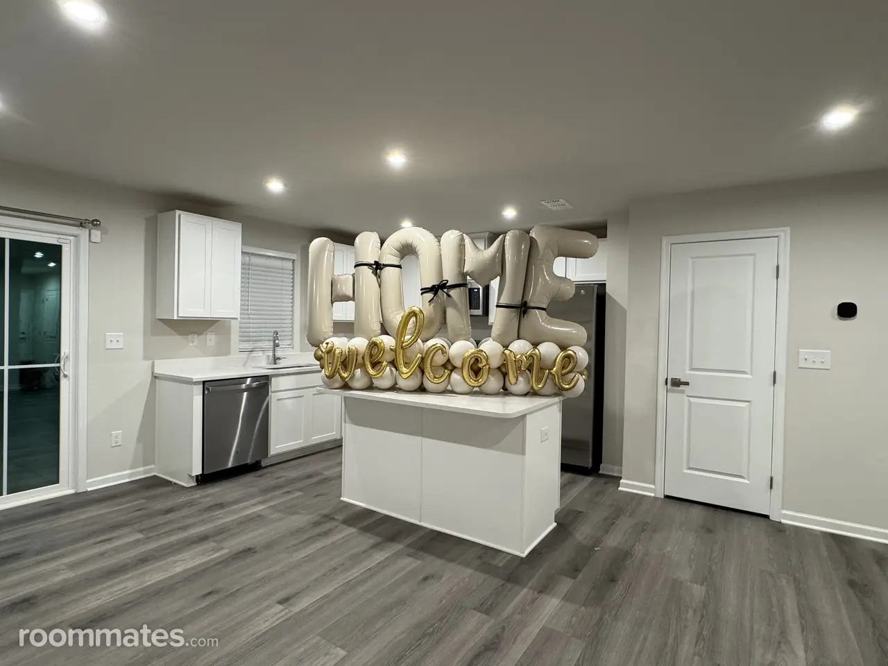 Profile photo 5 of 11